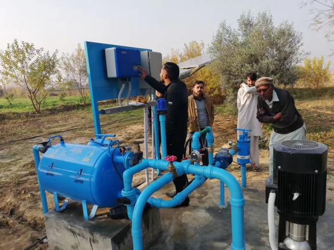 Risparmio energetico solare dell'invertitore della pompa di alta efficienza per il rifornimento idrico del villaggio