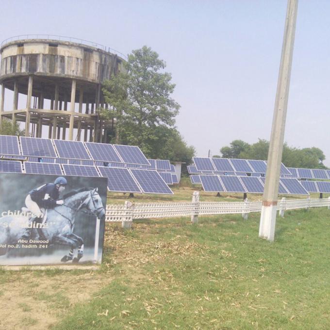 Sistema di pompaggio solare trifase all'aperto di 2.2kw 220v per irrigazione nello Zambia